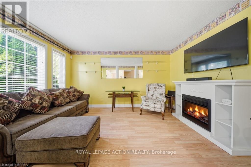 20 MELRAN DRIVE - 7
