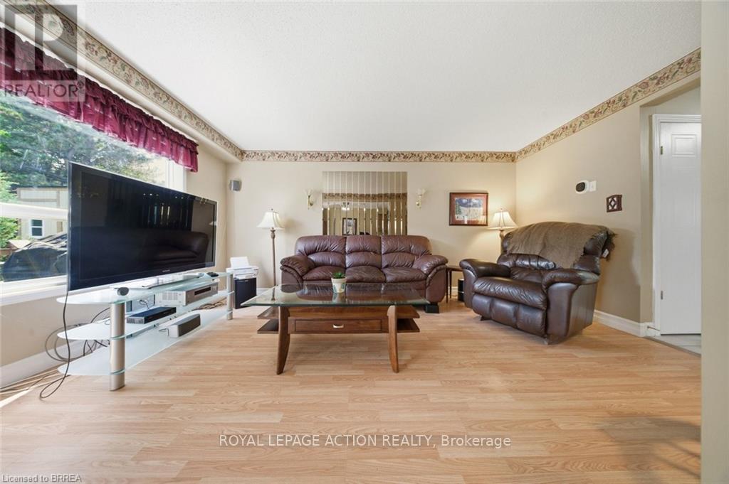 20 MELRAN DRIVE - 9