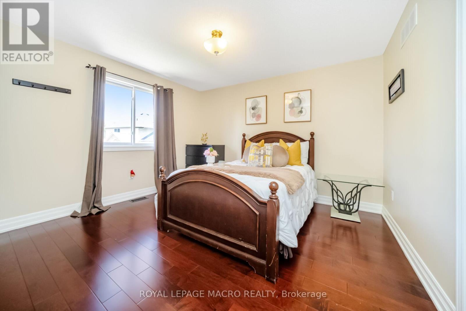 19 SONATA AVENUE - 19