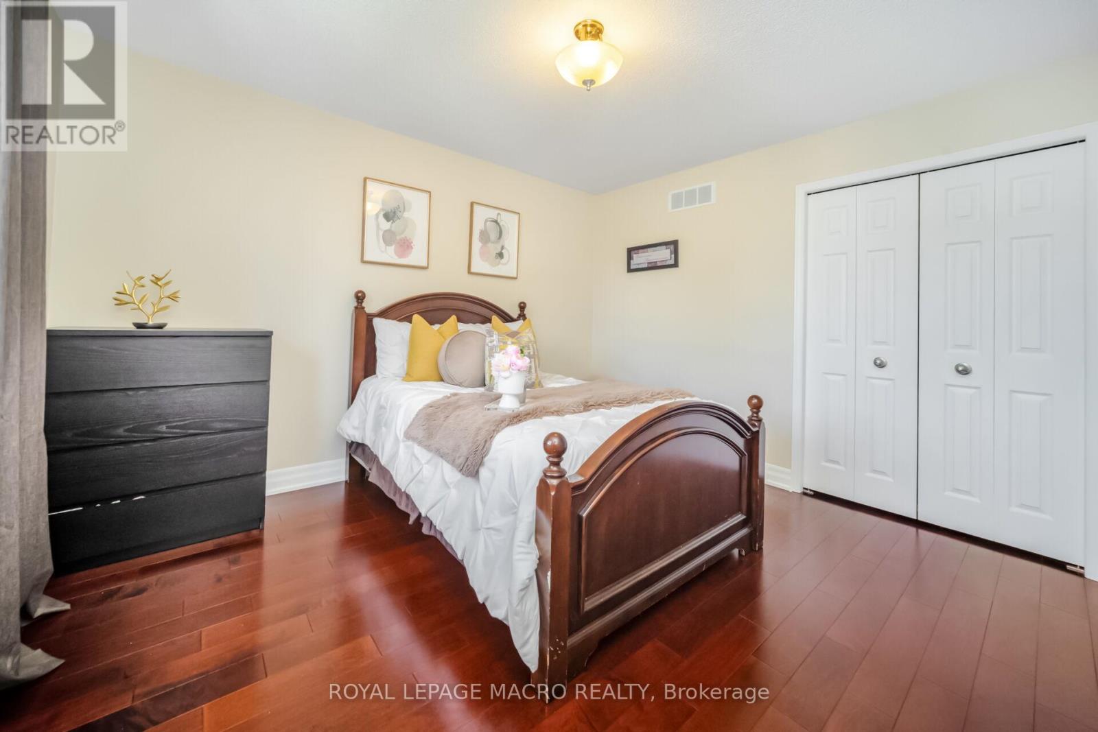 19 SONATA AVENUE - 20
