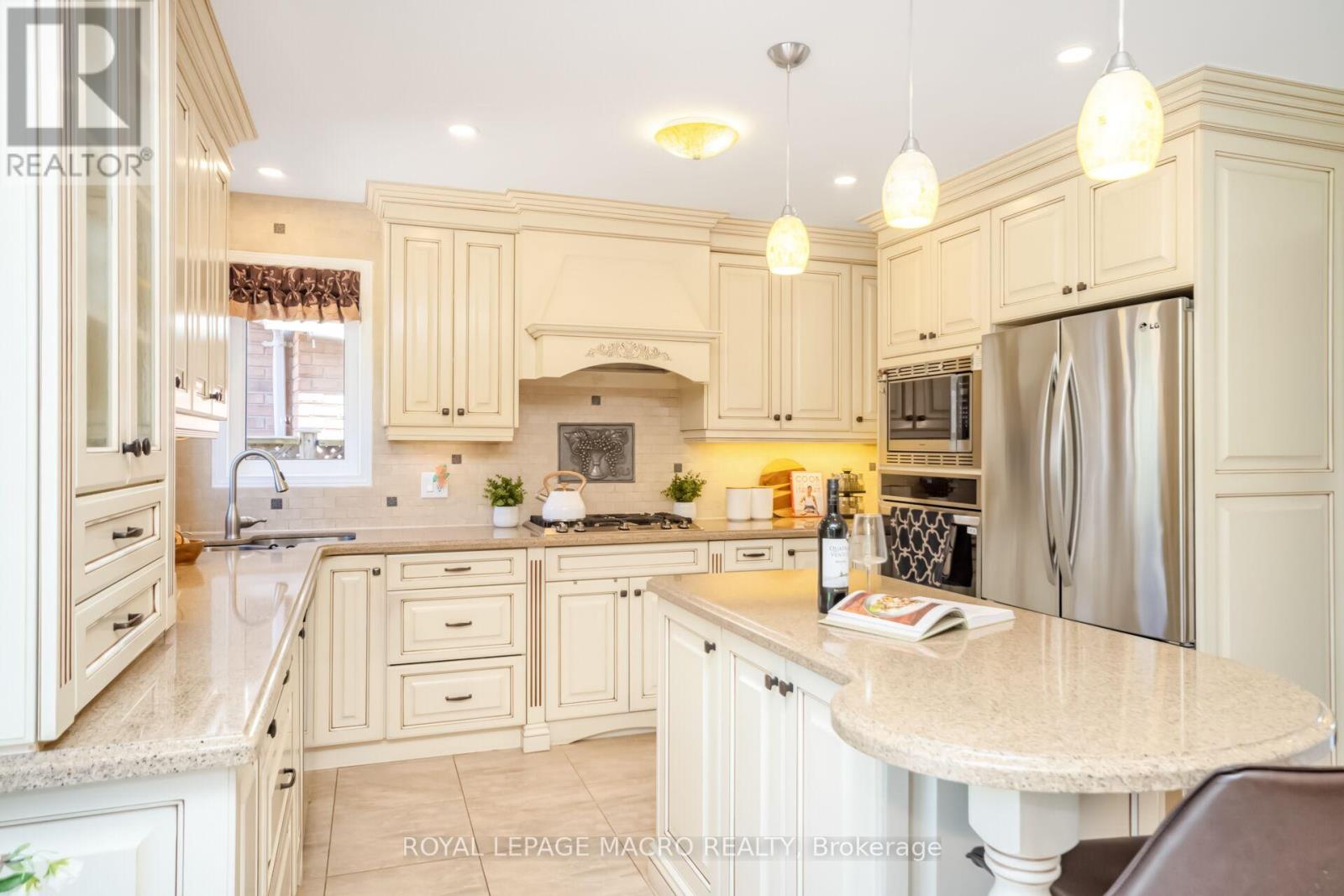 19 SONATA AVENUE - 9