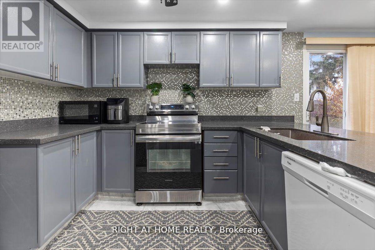 275 TAGGE CRESCENT - 9