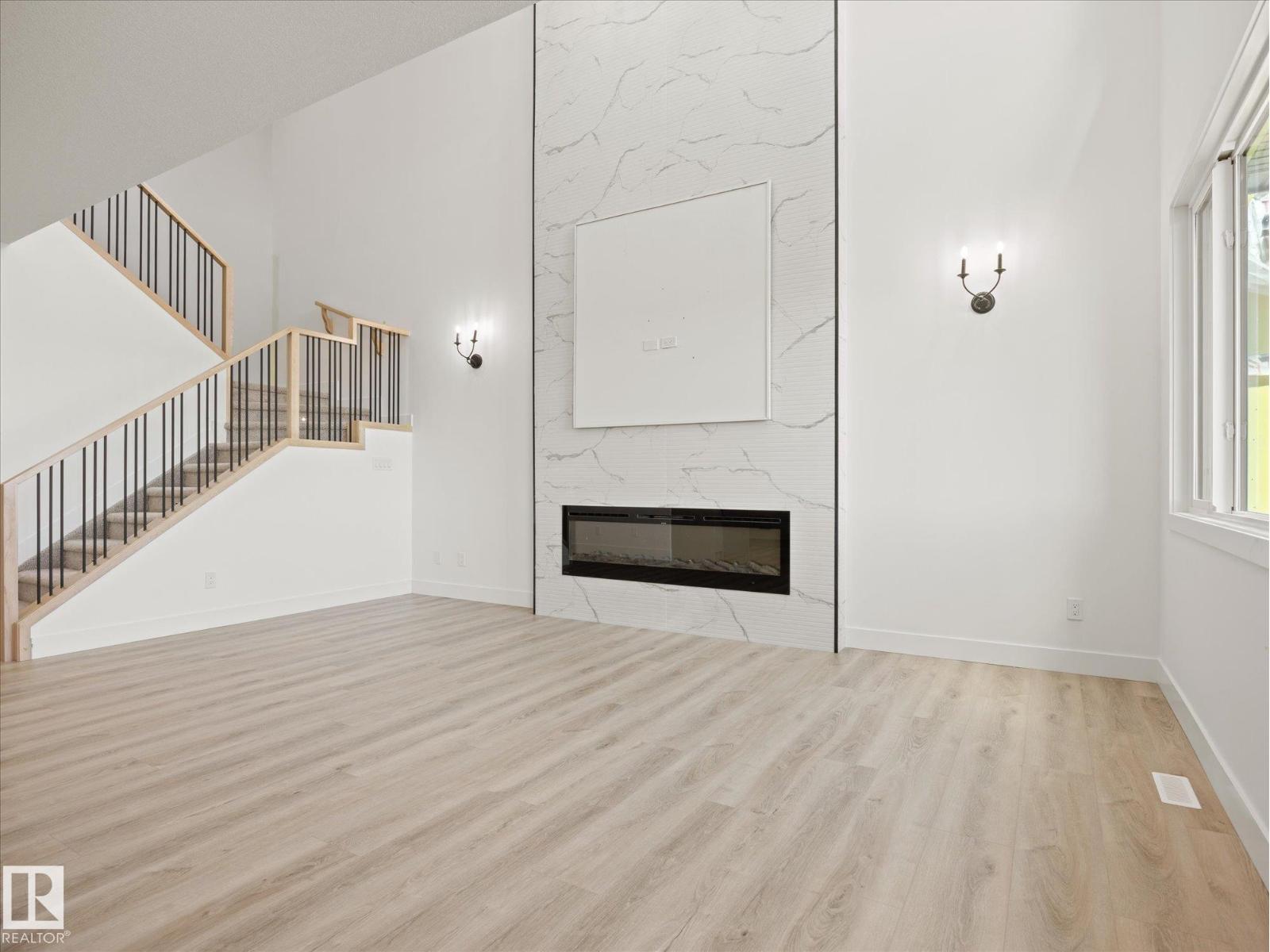 792 Bank Dr — photo 12
