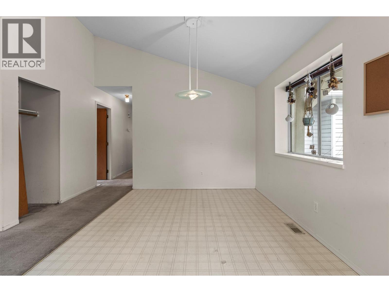 2820 Burns Avenue - 12
