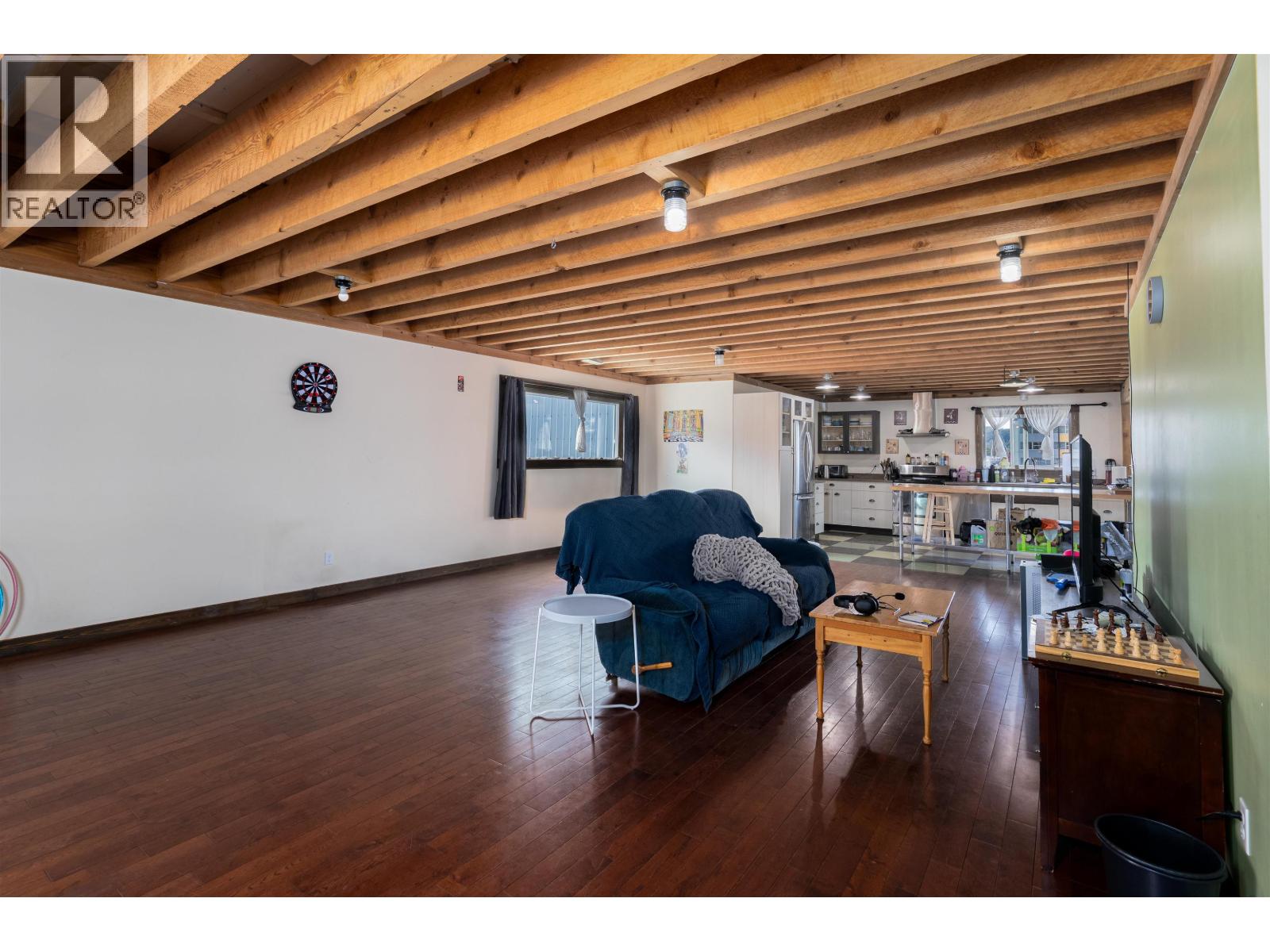 4552 LAKELSE Avenue, Terrace