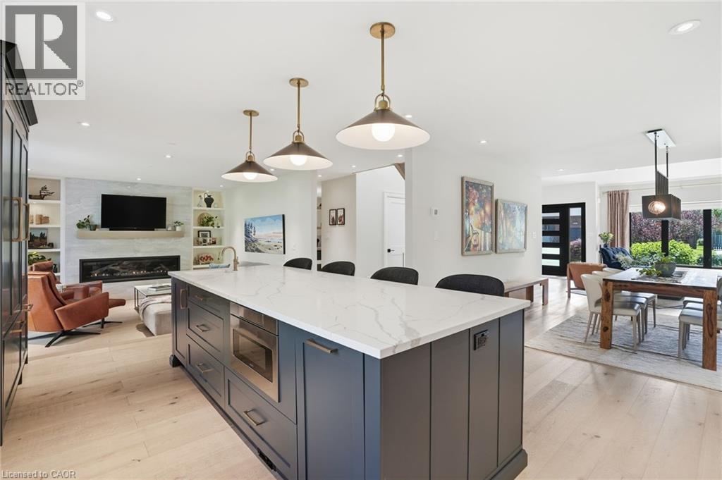 617 GRAYS Road - 22