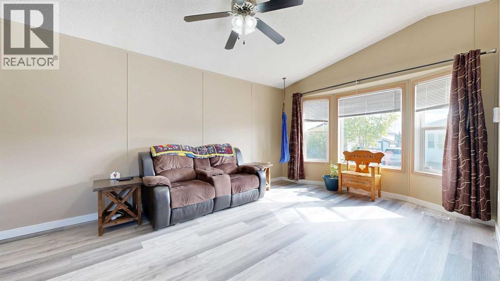 8620 89 Street - photo 5