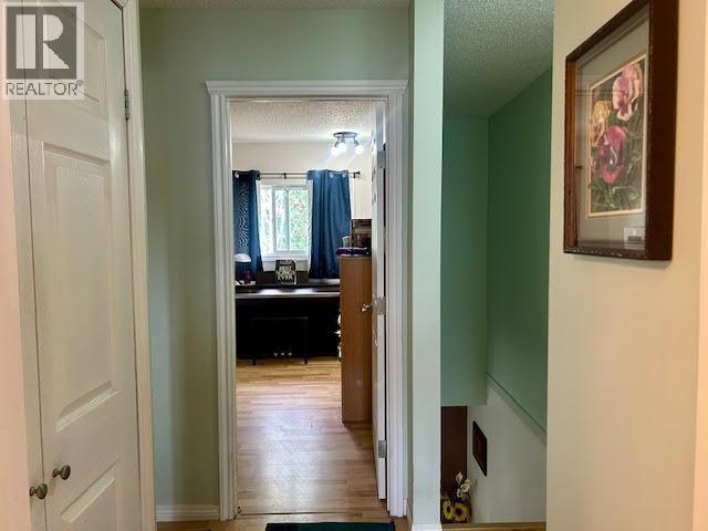 #7 5320 MOUNTAINVIEW DRIVE - 13