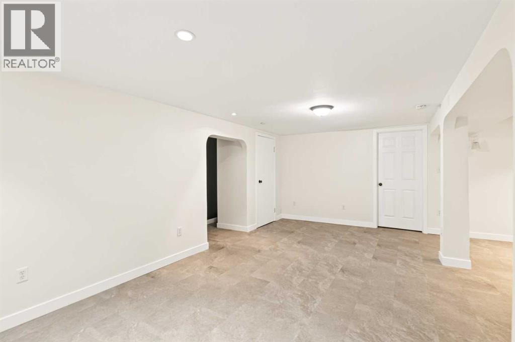 5333 42A Avenue — photo 26