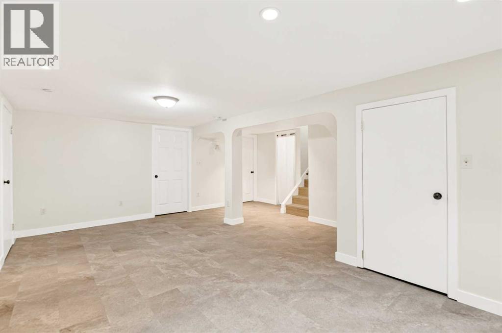 5333 42A Avenue — photo 24