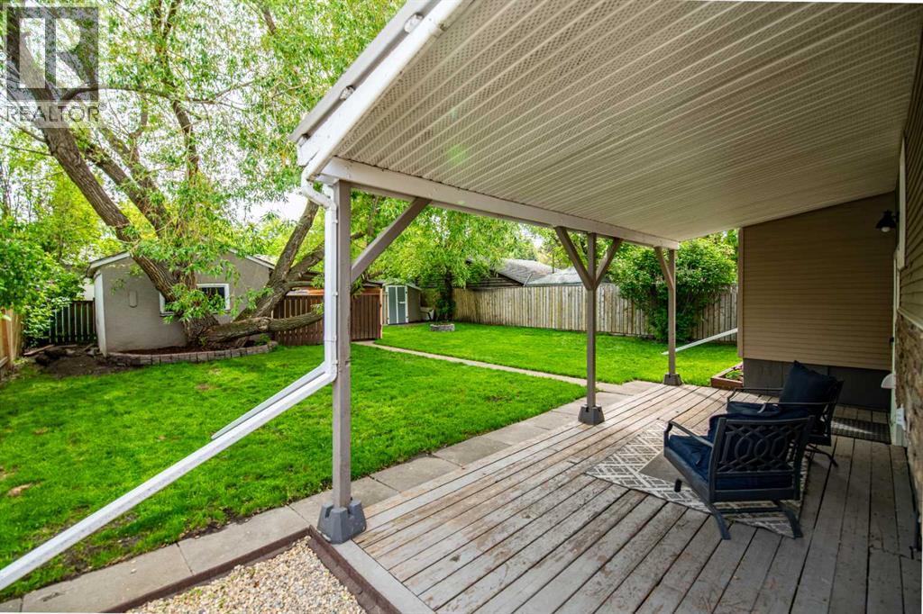 5333 42A Avenue — photo 39