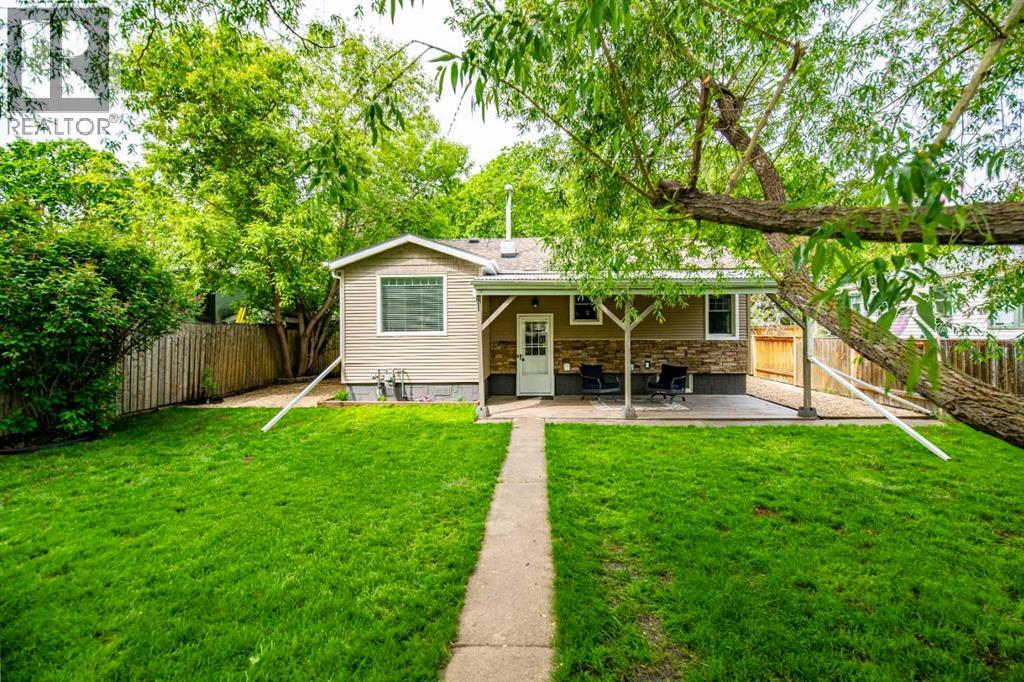 5333 42A Avenue — photo 35