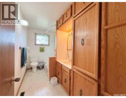 200 2nd Street W, Dinsmore, SK S0L0T0 Photo 18