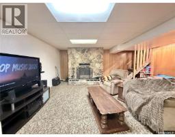 200 2nd Street W, Dinsmore, SK S0L0T0 Photo 21