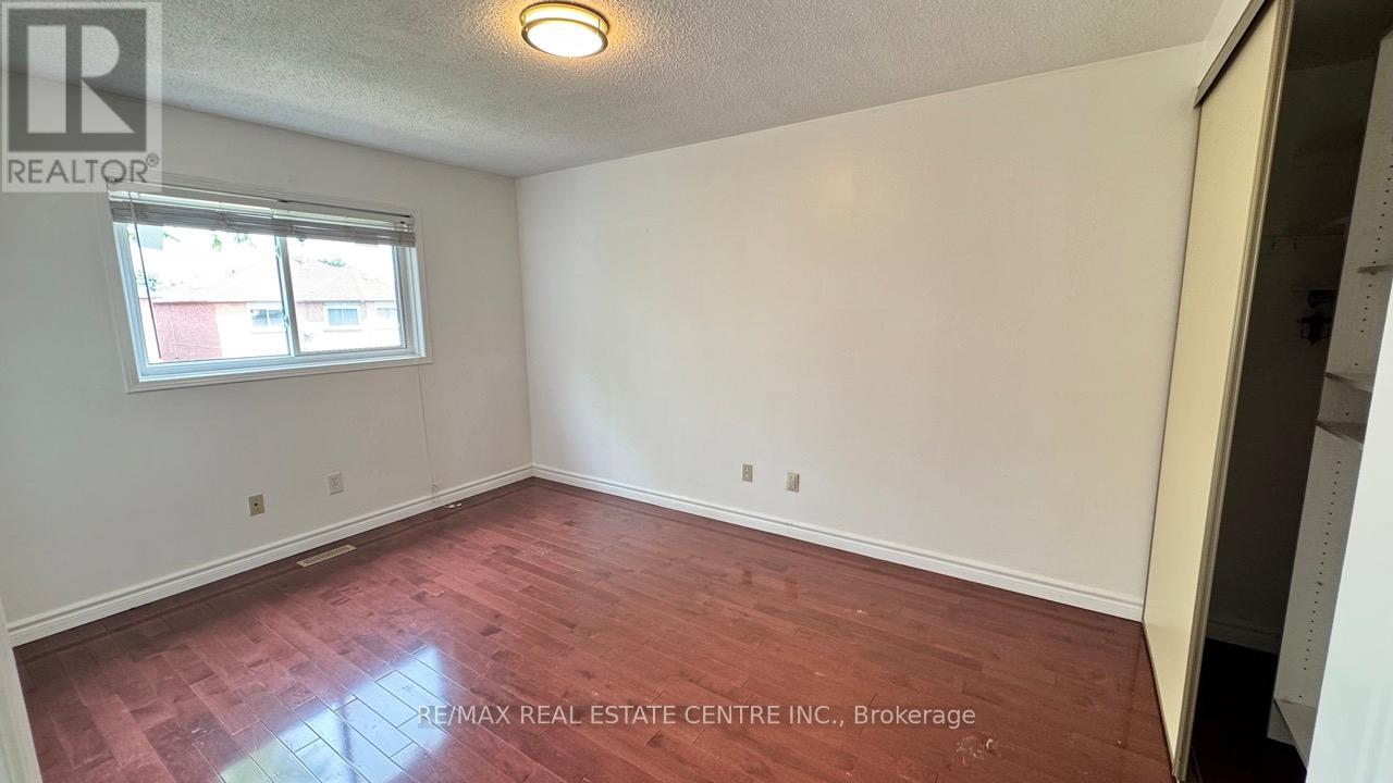 16 NECTARINE CRESCENT - Image 25