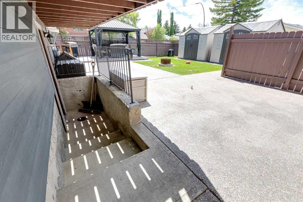 364 Silvergrove Place NW - 24