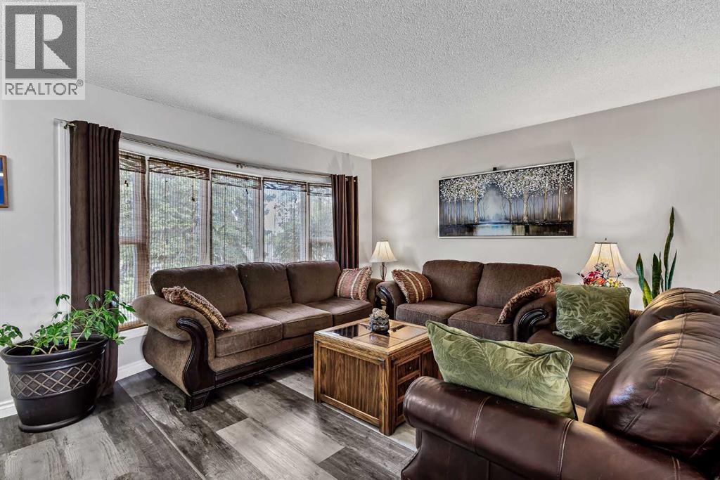 364 Silvergrove Place NW - 3