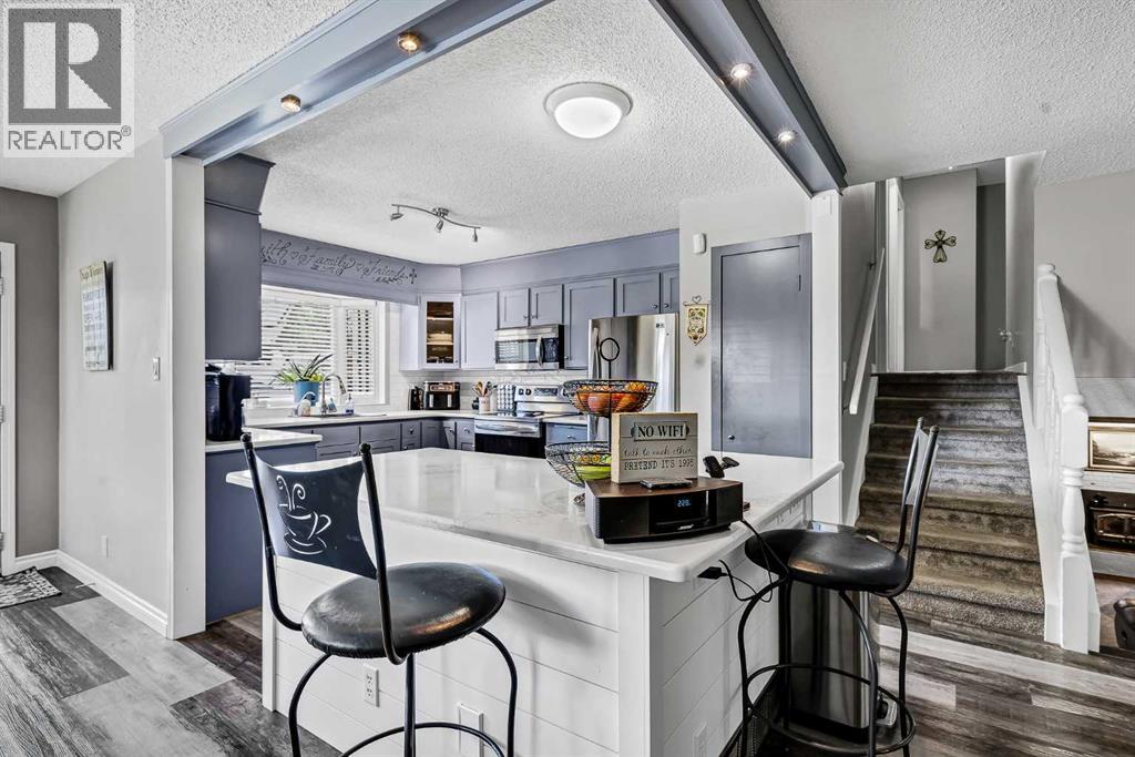 364 Silvergrove Place NW - photo 4