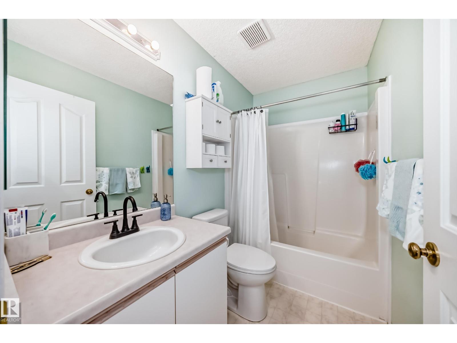 11831 9 AV NW — photo 22