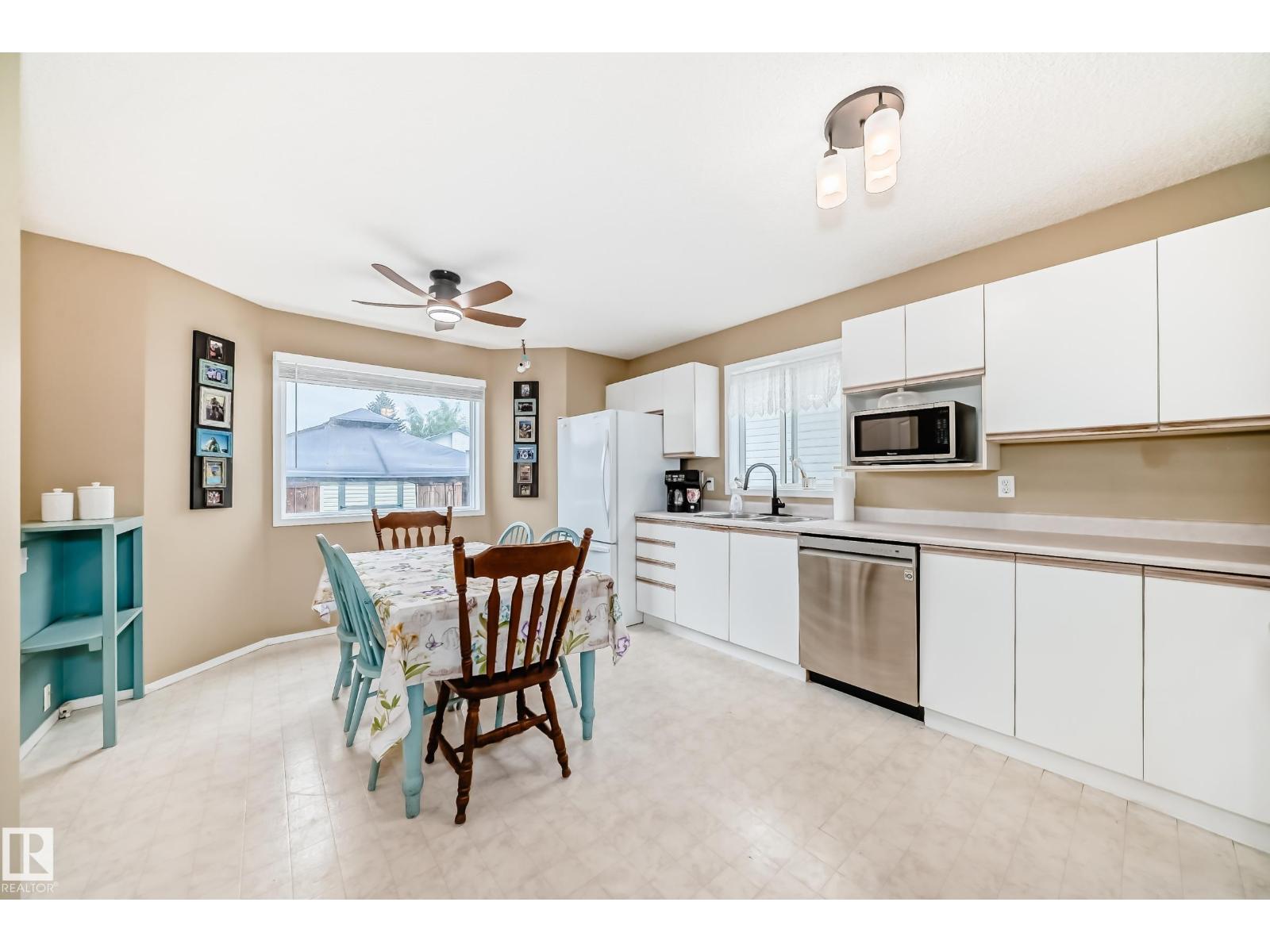 11831 9 AV NW — photo 9