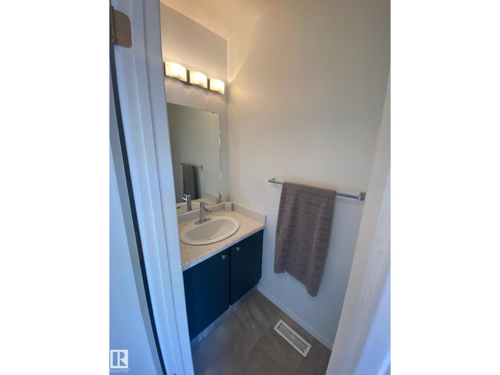 #63 2030 Brentwood Blvd - 16