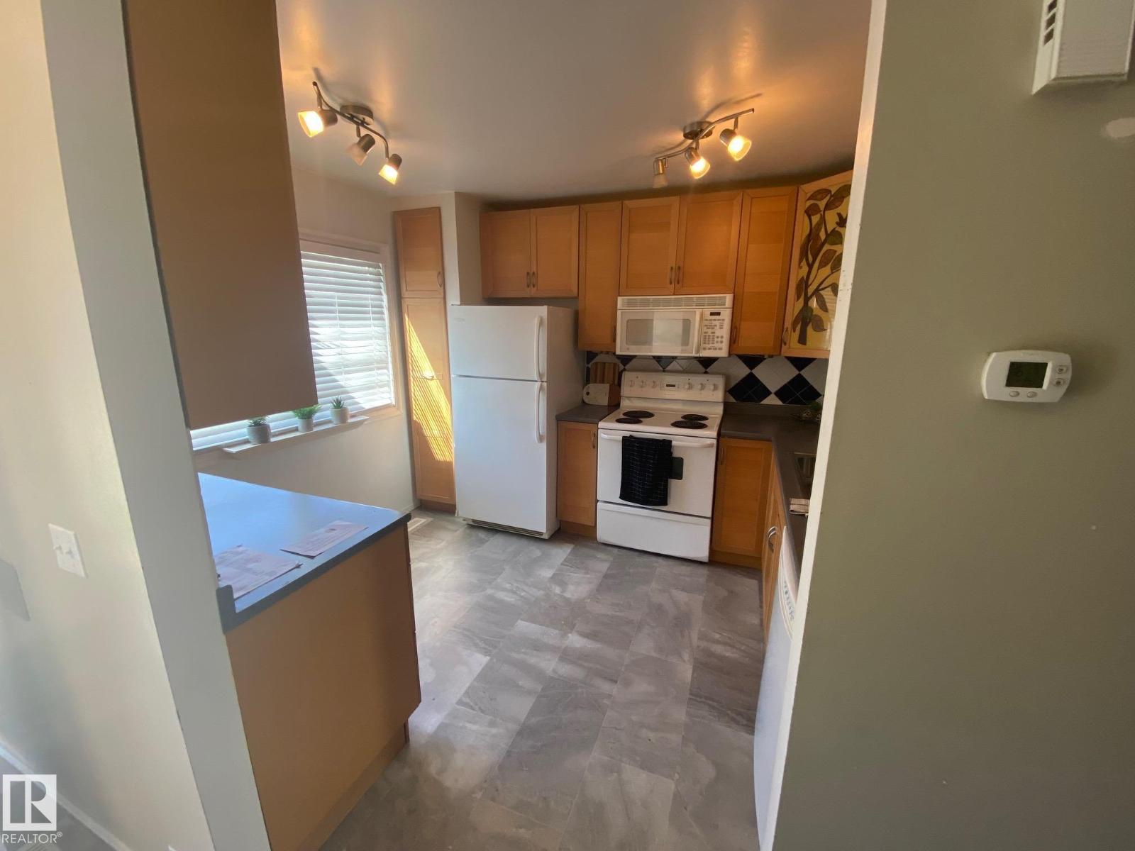 #63 2030 Brentwood Blvd - 8