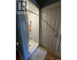 103 4th Avenue Se, Weyburn, SK S4H1X7 Photo 17