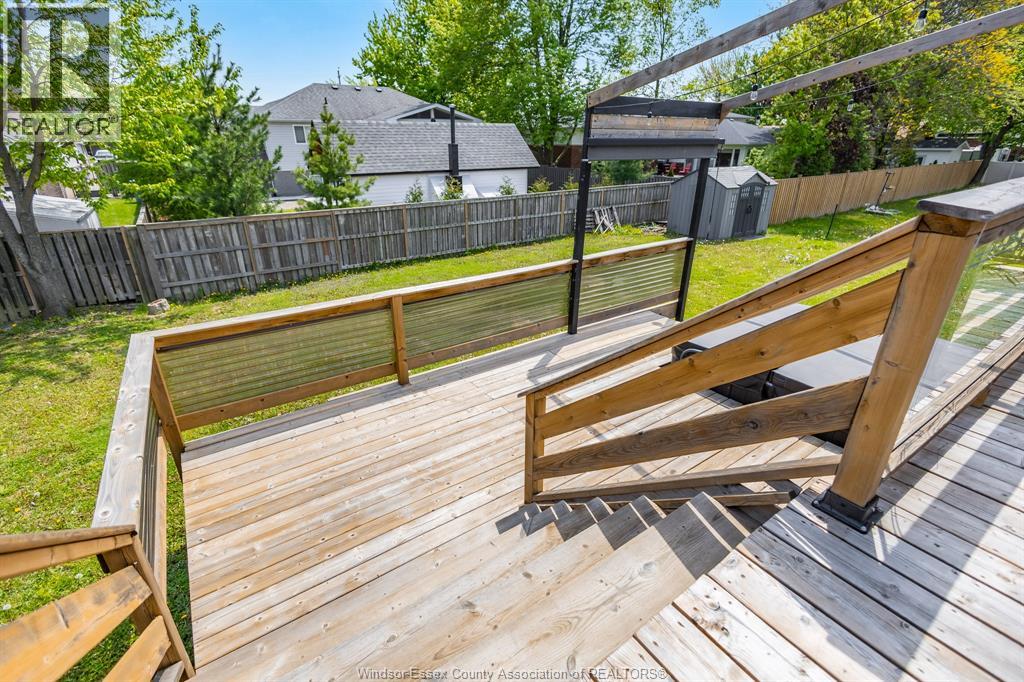 257 ROBINSON AVENUE - 40