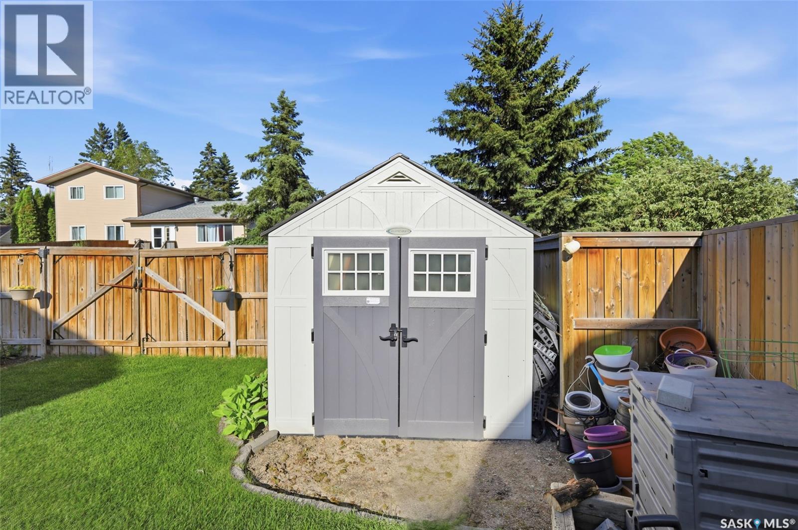 170 Palliser COURT — photo 36