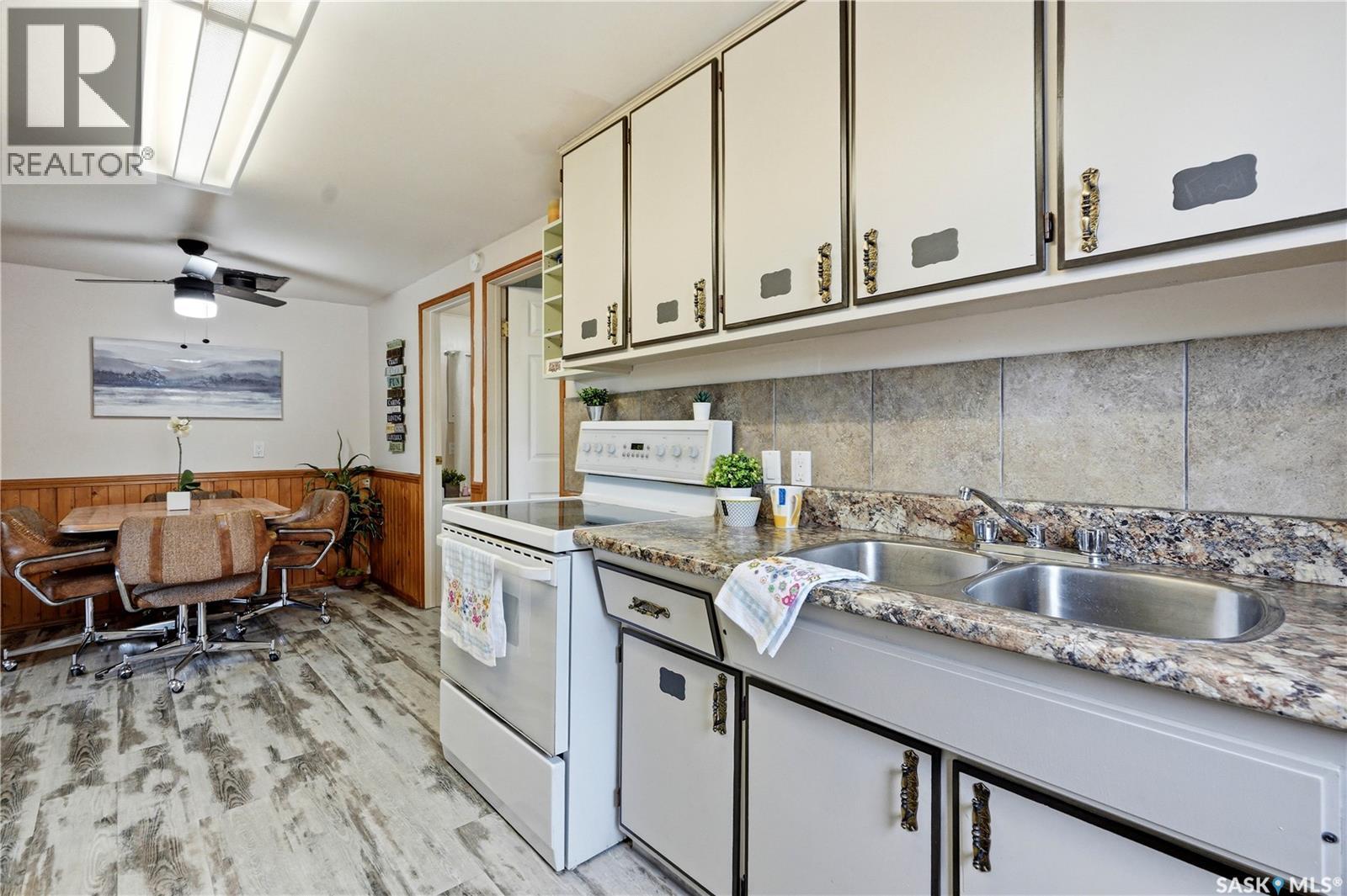 9031 Hunts Cove CRESCENT — photo 13