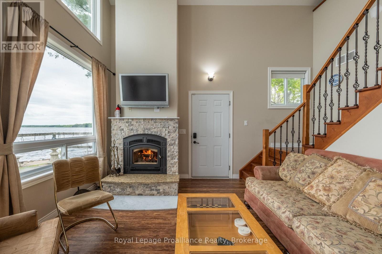 75 HOUSTON LANE - 13