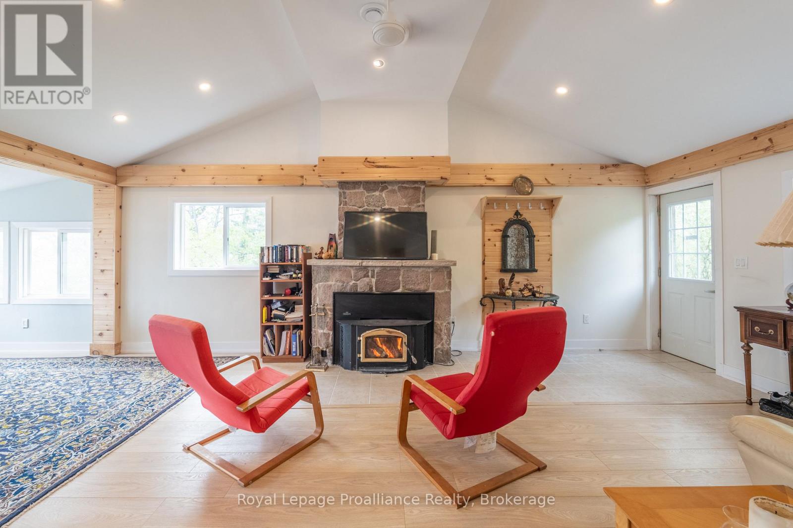 75 HOUSTON LANE - 24