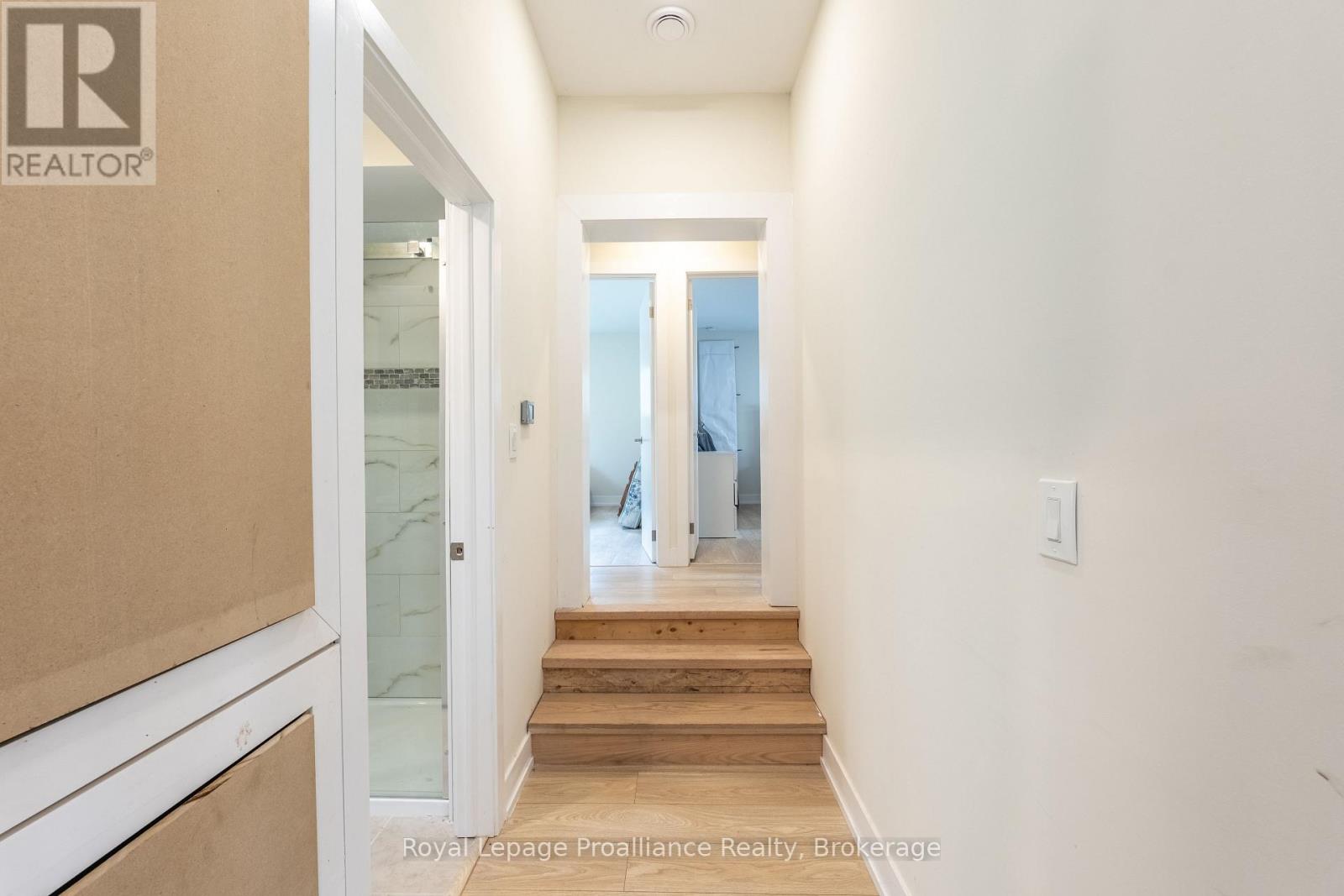 75 HOUSTON LANE - 37