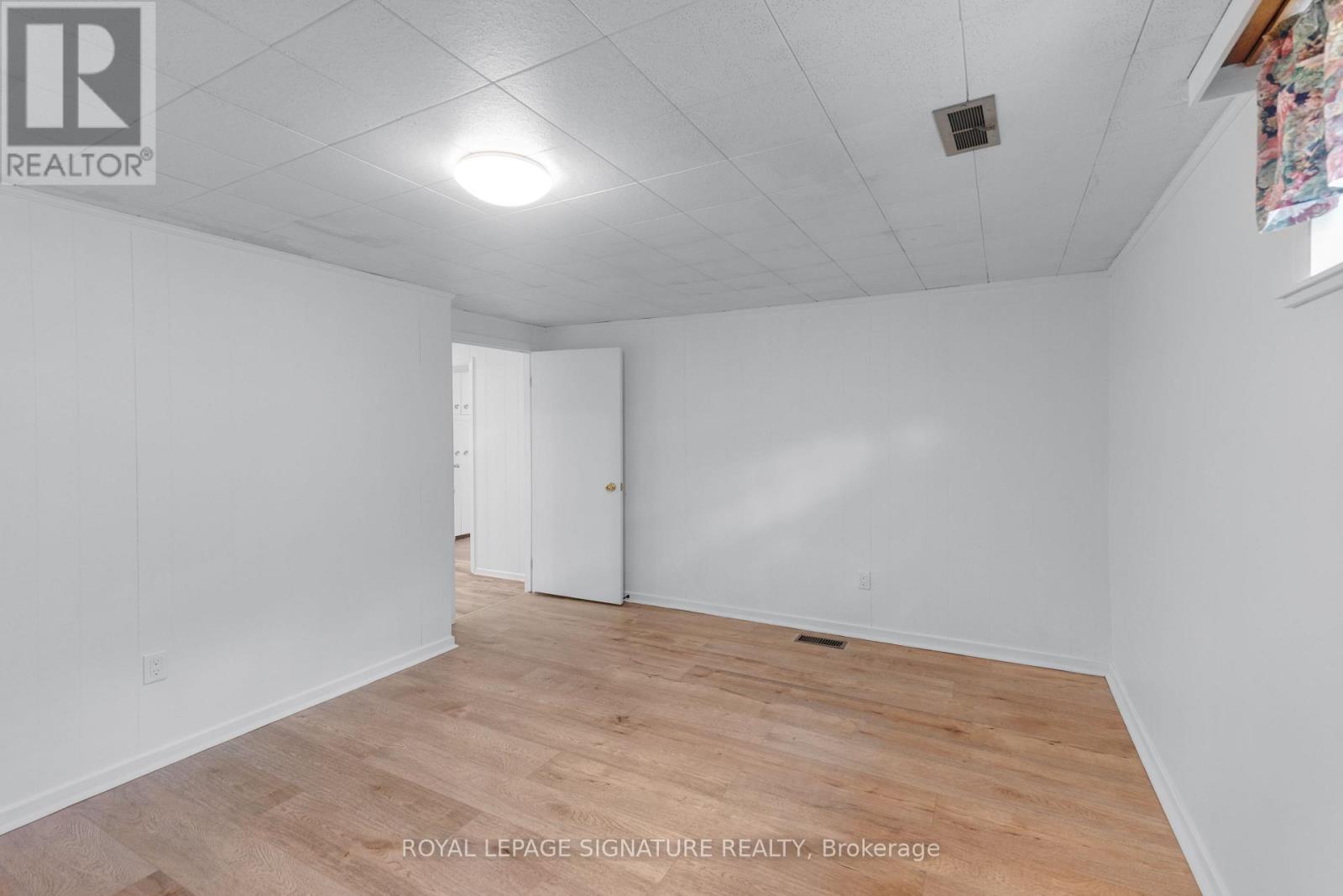 43 VIAMEDE CRESCENT - 27