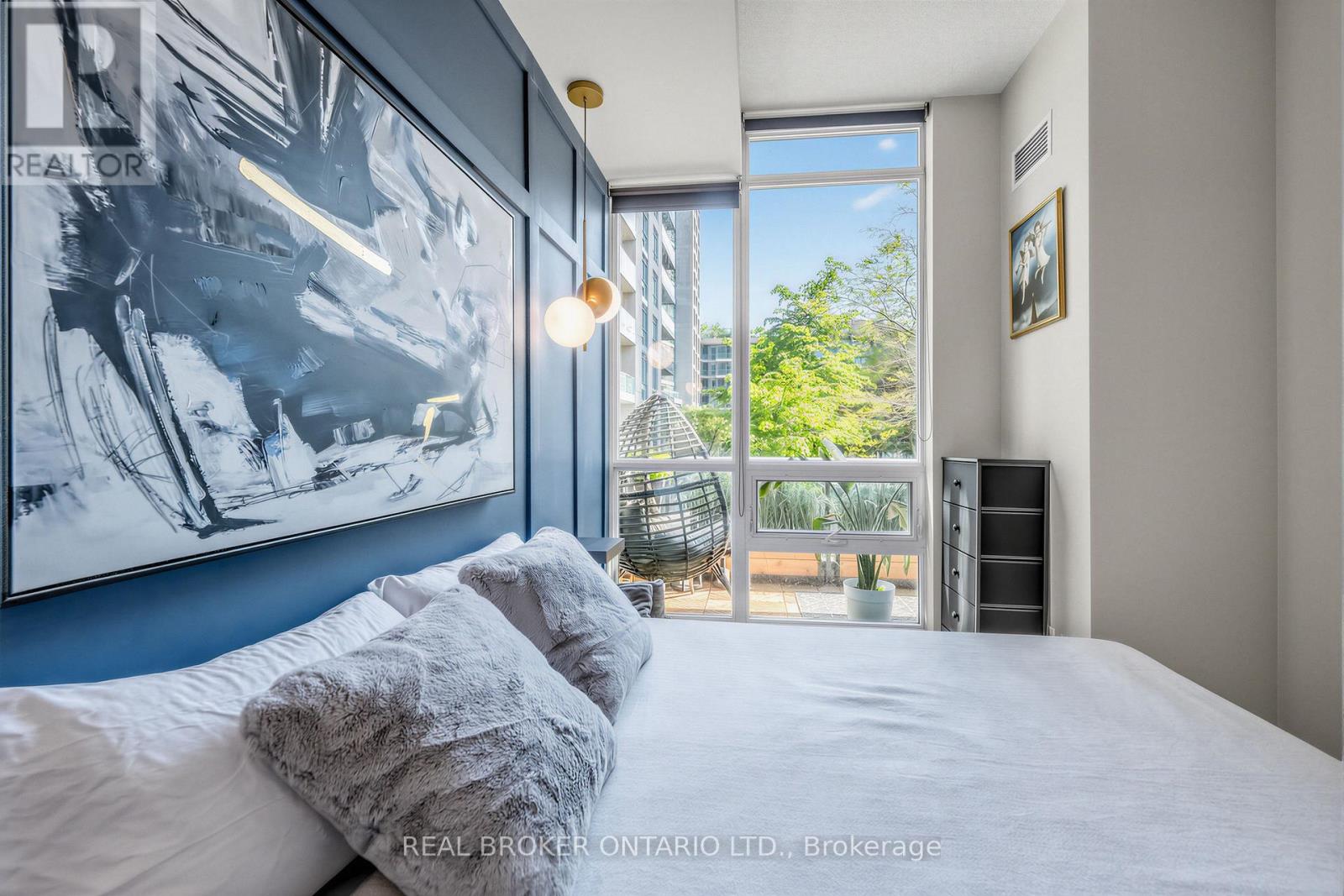 #260 209 FORT YORK BOULEVARD - 22
