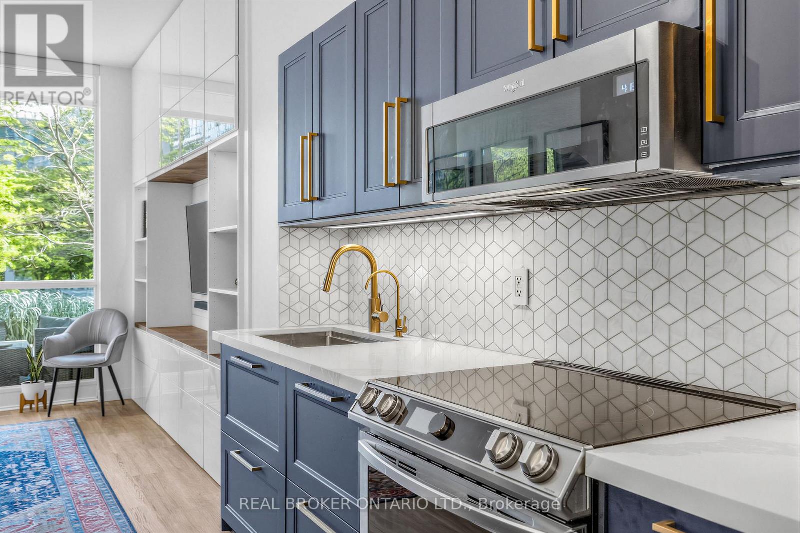 #260 209 FORT YORK BOULEVARD - 4