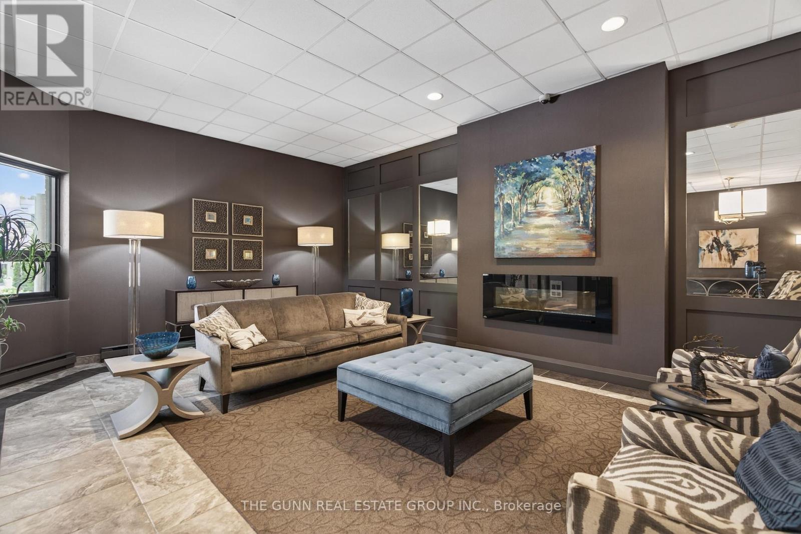 #607 549 RIDOUT STREET - 30
