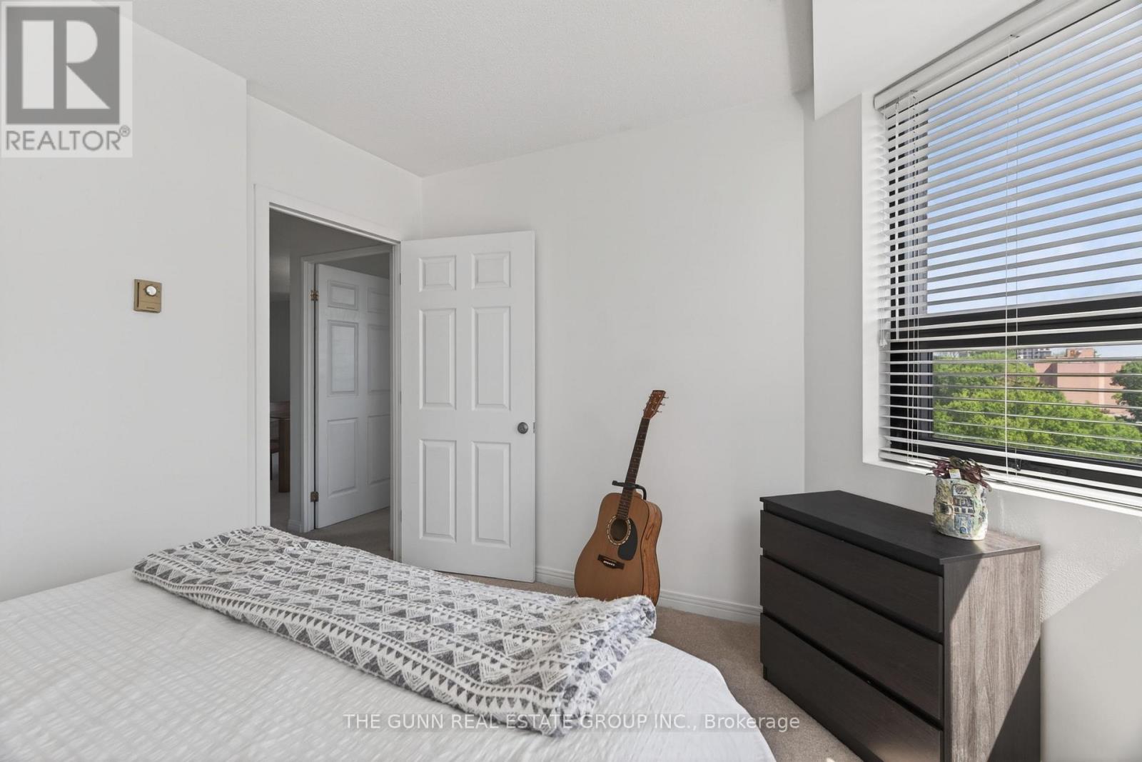 #607 549 RIDOUT STREET - 22