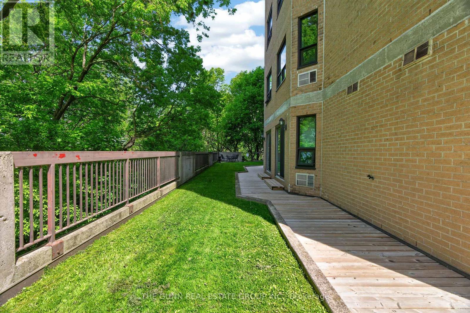 #607 549 RIDOUT STREET - 35