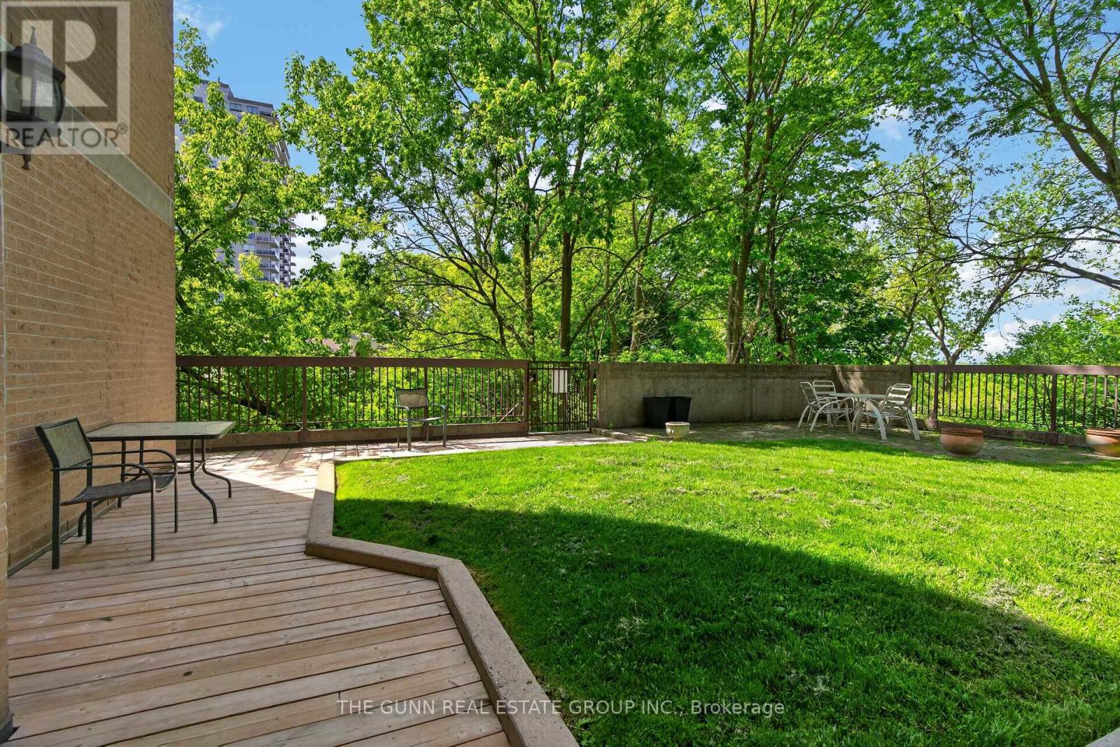#607 549 RIDOUT STREET - 34