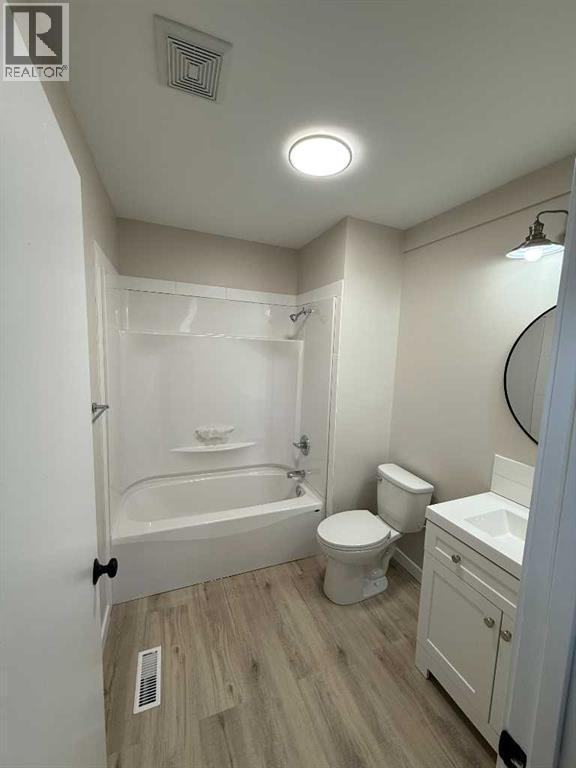 419 12 Street N - 10