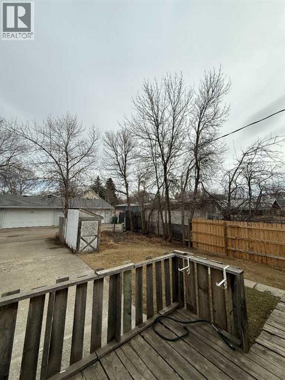 419 12 Street N - 14
