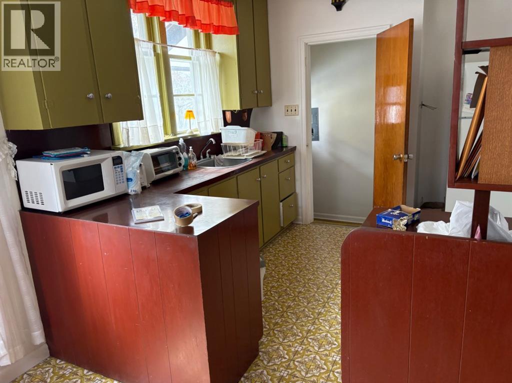 812 6 Street S - photo 3