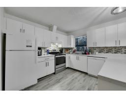 203 7064 133b Street, Surrey, BC V3W8A4 Photo 10