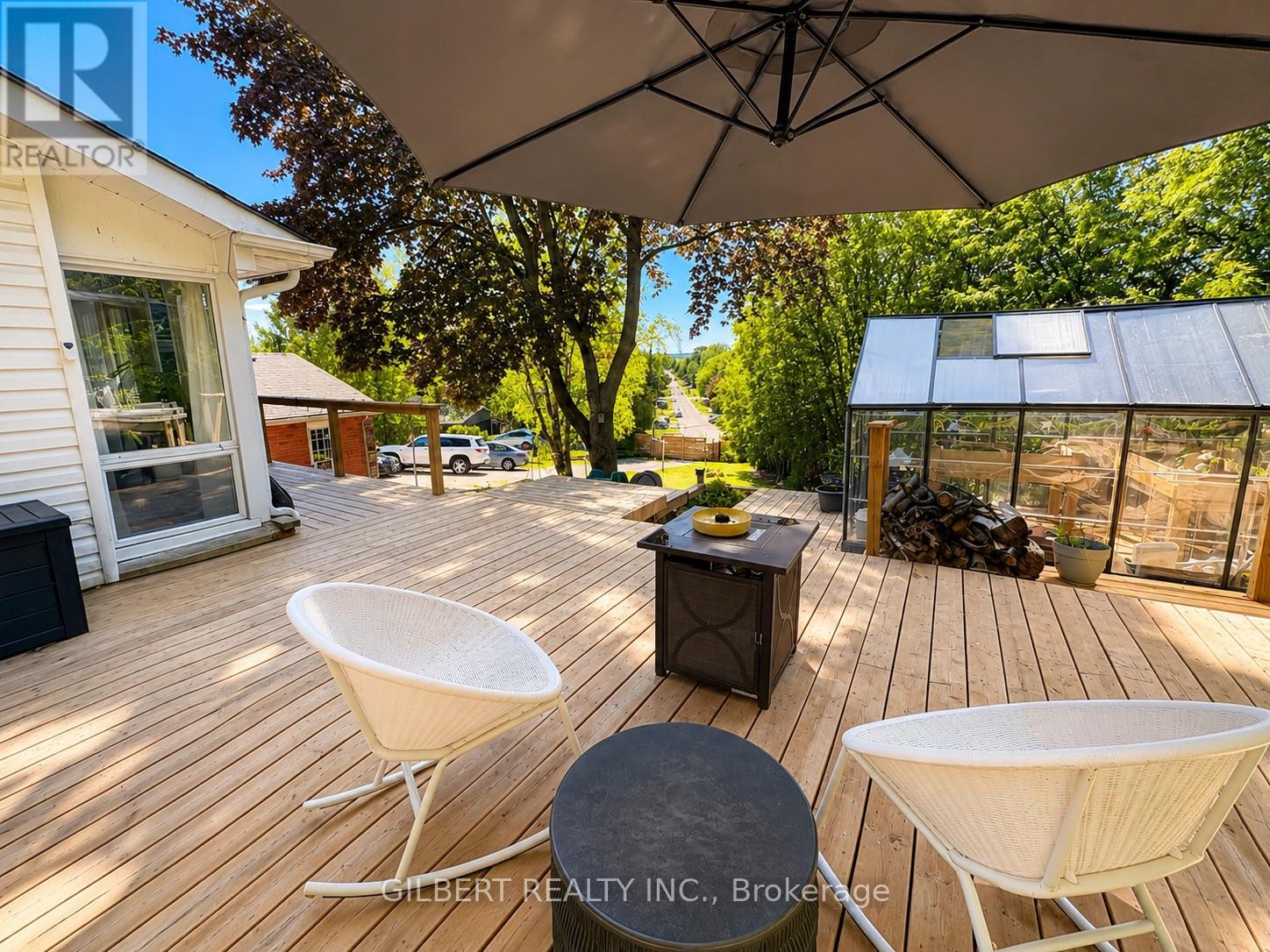 313 WINNIFRED DRIVE - 34