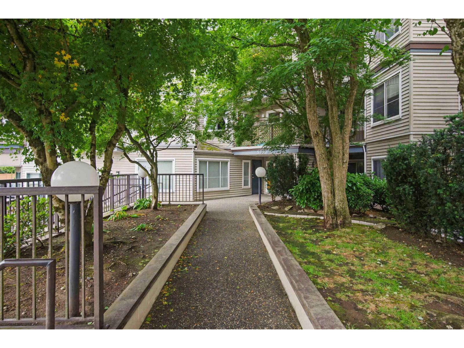 207 5759 GLOVER ROAD, Langley