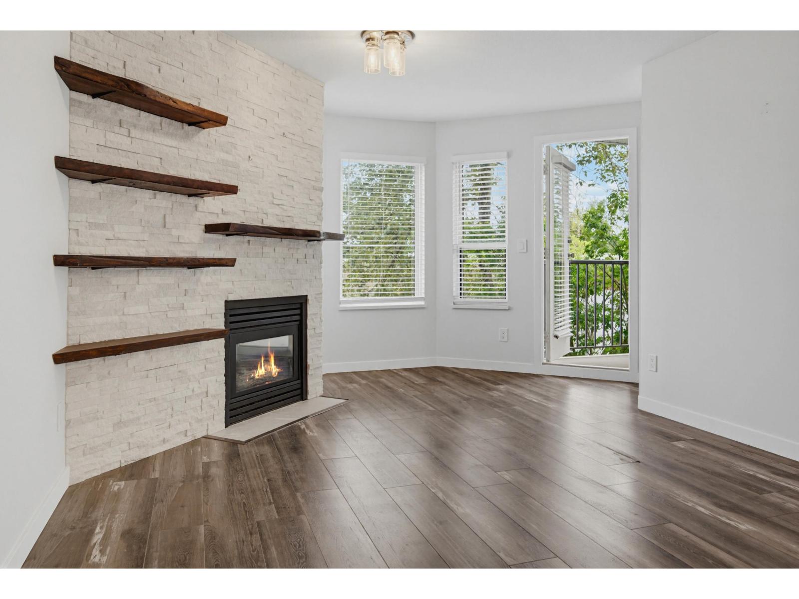 207 5759 GLOVER ROAD, Langley