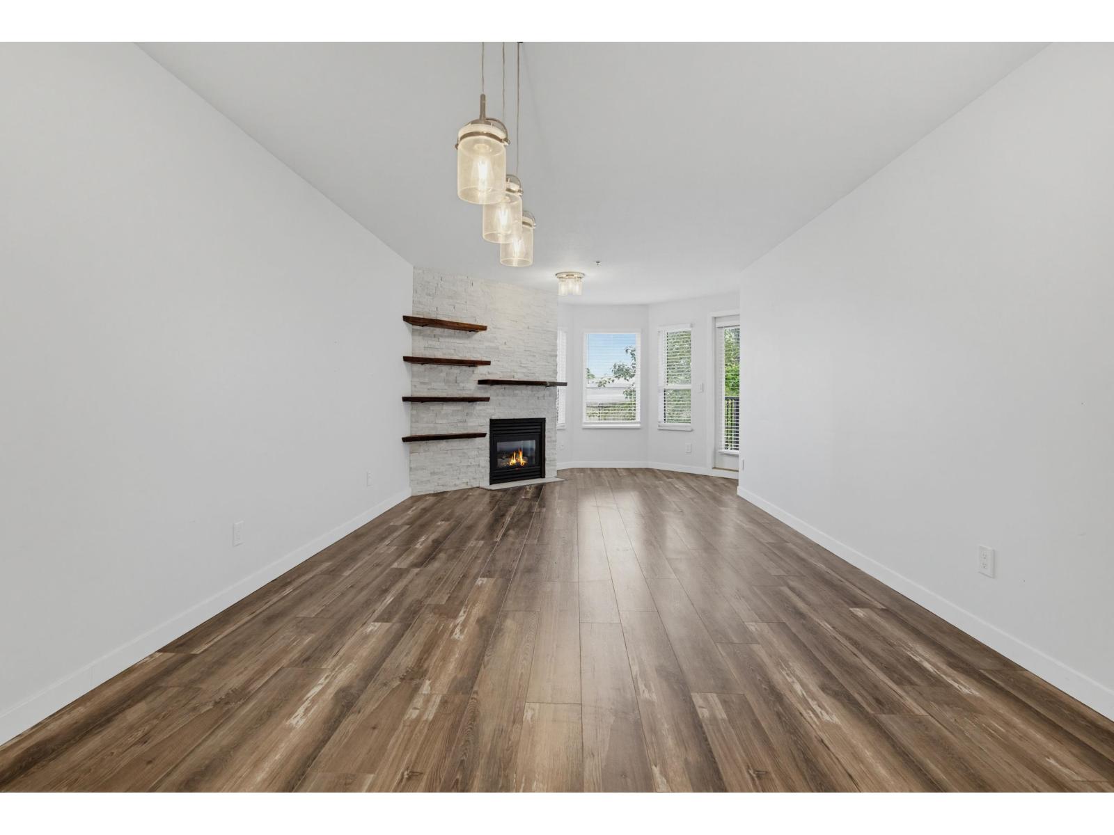 207 5759 GLOVER ROAD, Langley