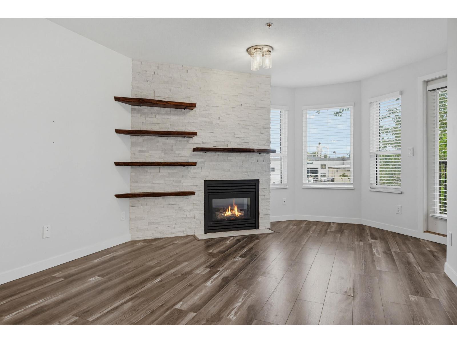 207 5759 GLOVER ROAD, Langley