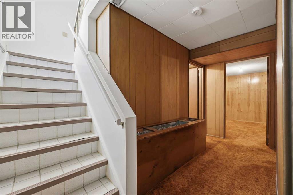 6111 34 Street SW — photo 22